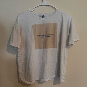 3/$30 ✨ Zara White Short Sleeve Tee with Graphic